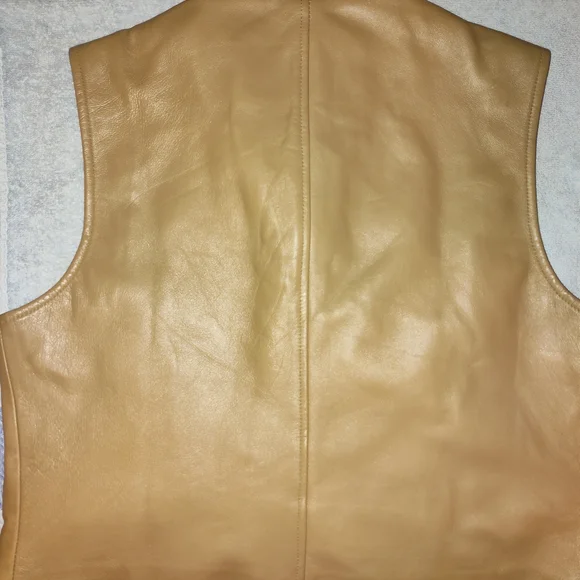 Elegant Tan Leather Vest for Women - Picture 4 of 4